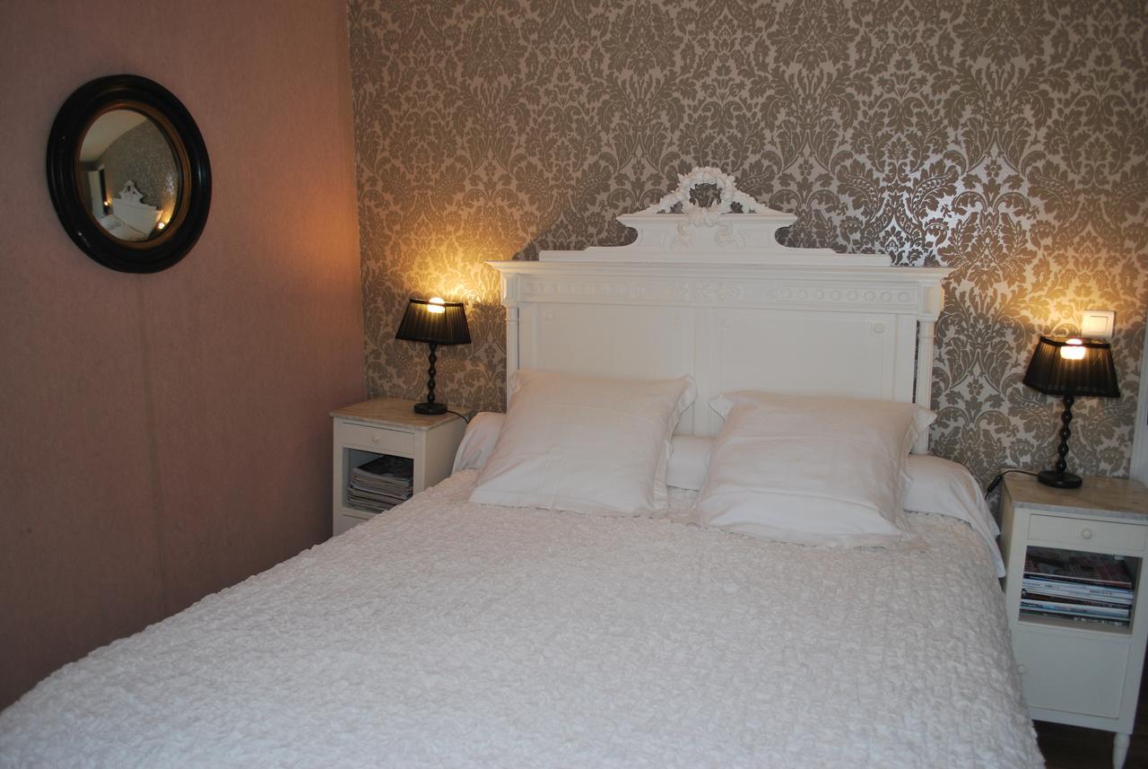 Bed and Breakfast Domaine Les Gandins Saint-Germain-de-Salles Exterior foto