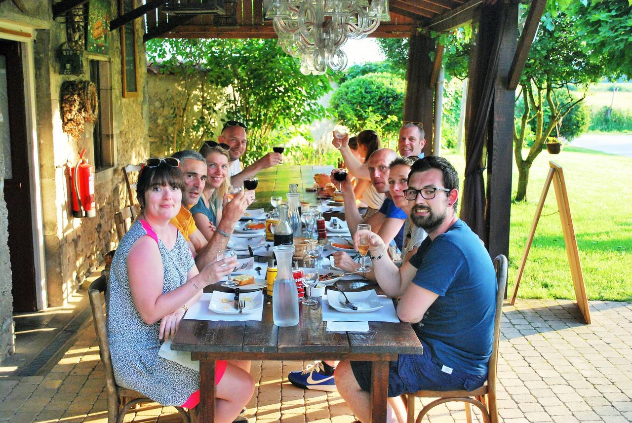 Bed and Breakfast Domaine Les Gandins Saint-Germain-de-Salles Exterior foto
