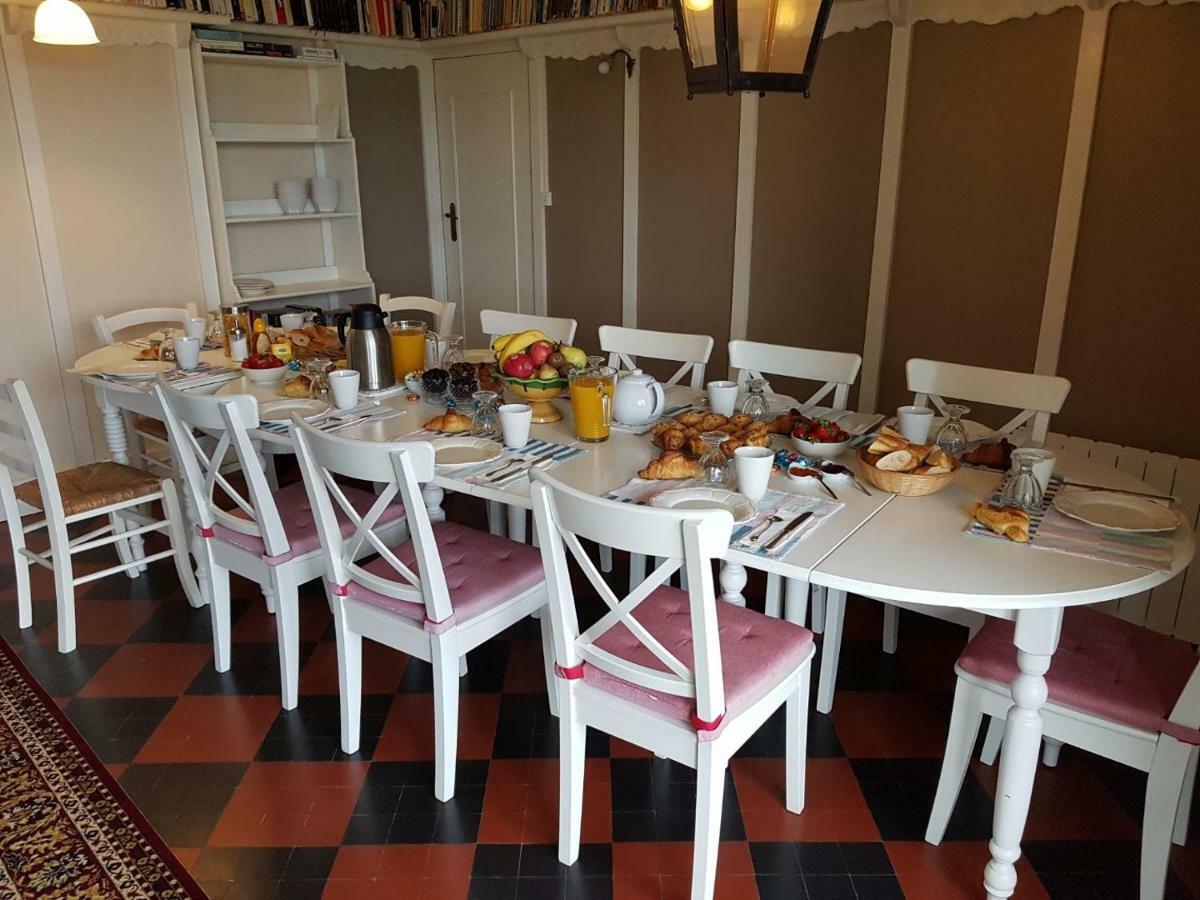 Bed and Breakfast Domaine Les Gandins Saint-Germain-de-Salles Exterior foto